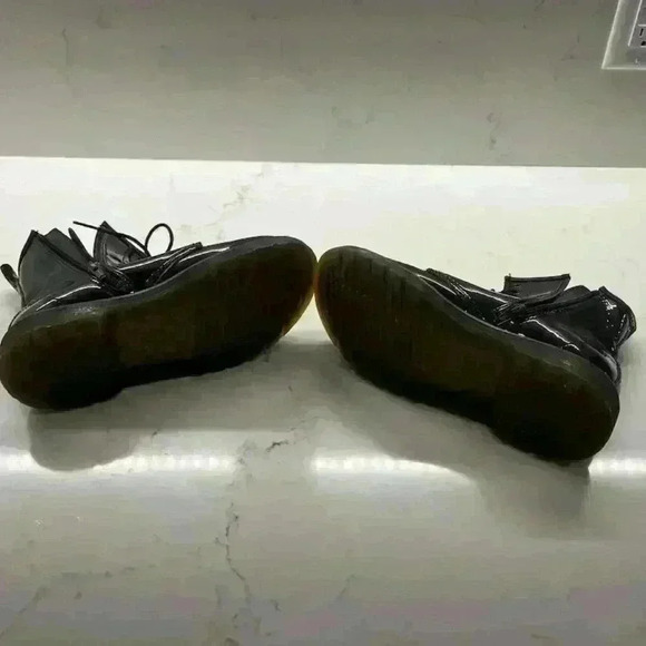 Kid Youth Dr. Marten Patent Leather Black Boots Size: US 4 - Picture 3 of 6